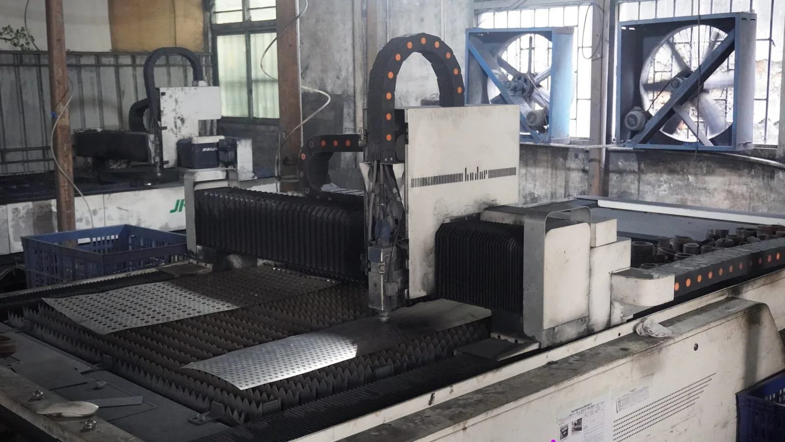 Solidus titanium outdoor stove production facility and quality control lab